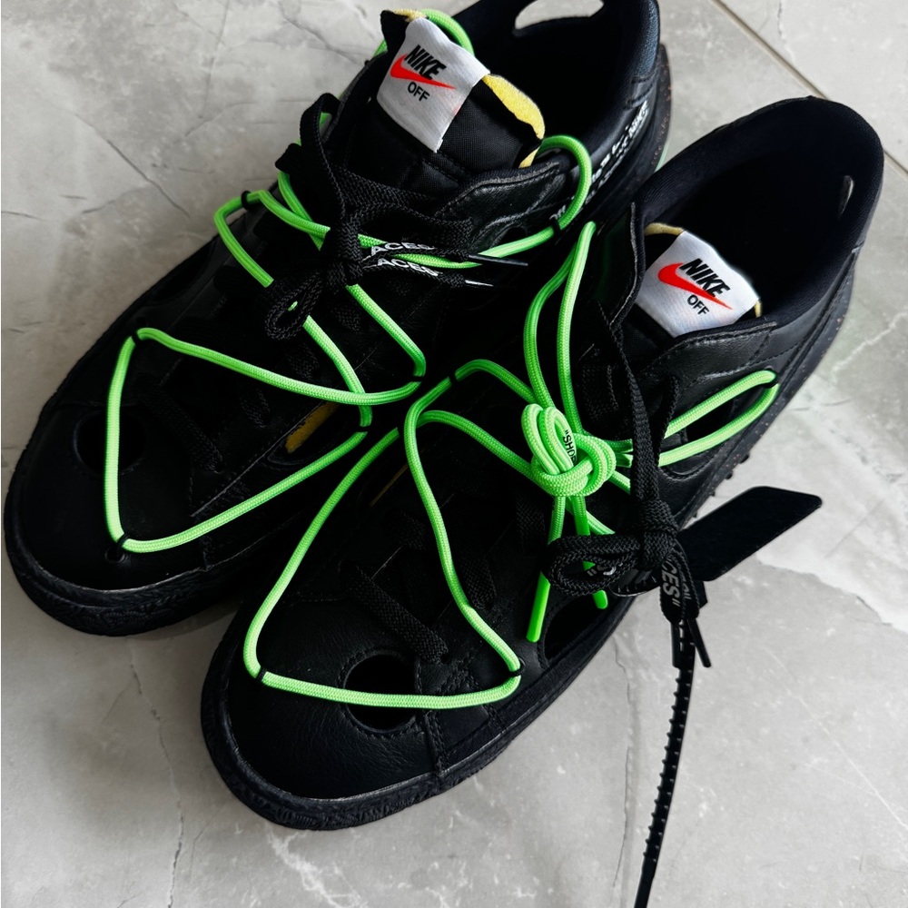 Nike Black and Neon Green Sneakers